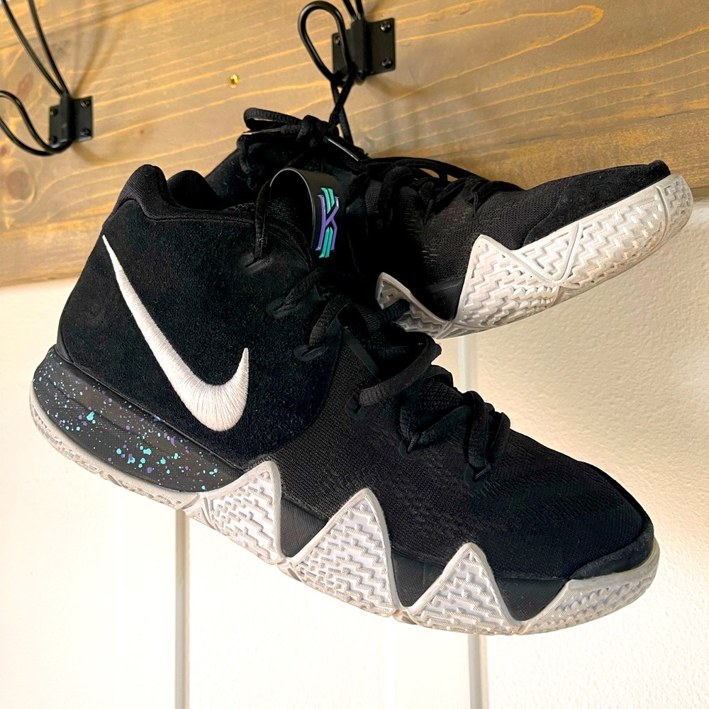 Nike Kyrie 4 ankle tanker. Size 6.5Y.